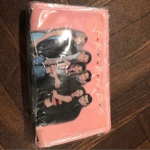 Friends wallet/pouch with zipper